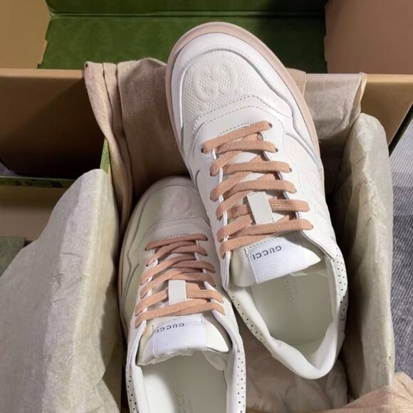 NIB GUCCI Gucci GG Embossed Leather Sneakers
